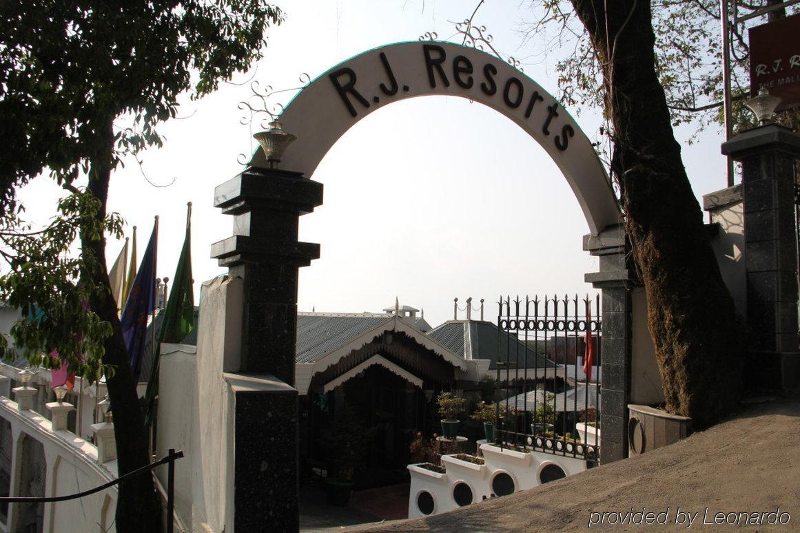 R.J.Resorts Darjeeling  Luaran gambar