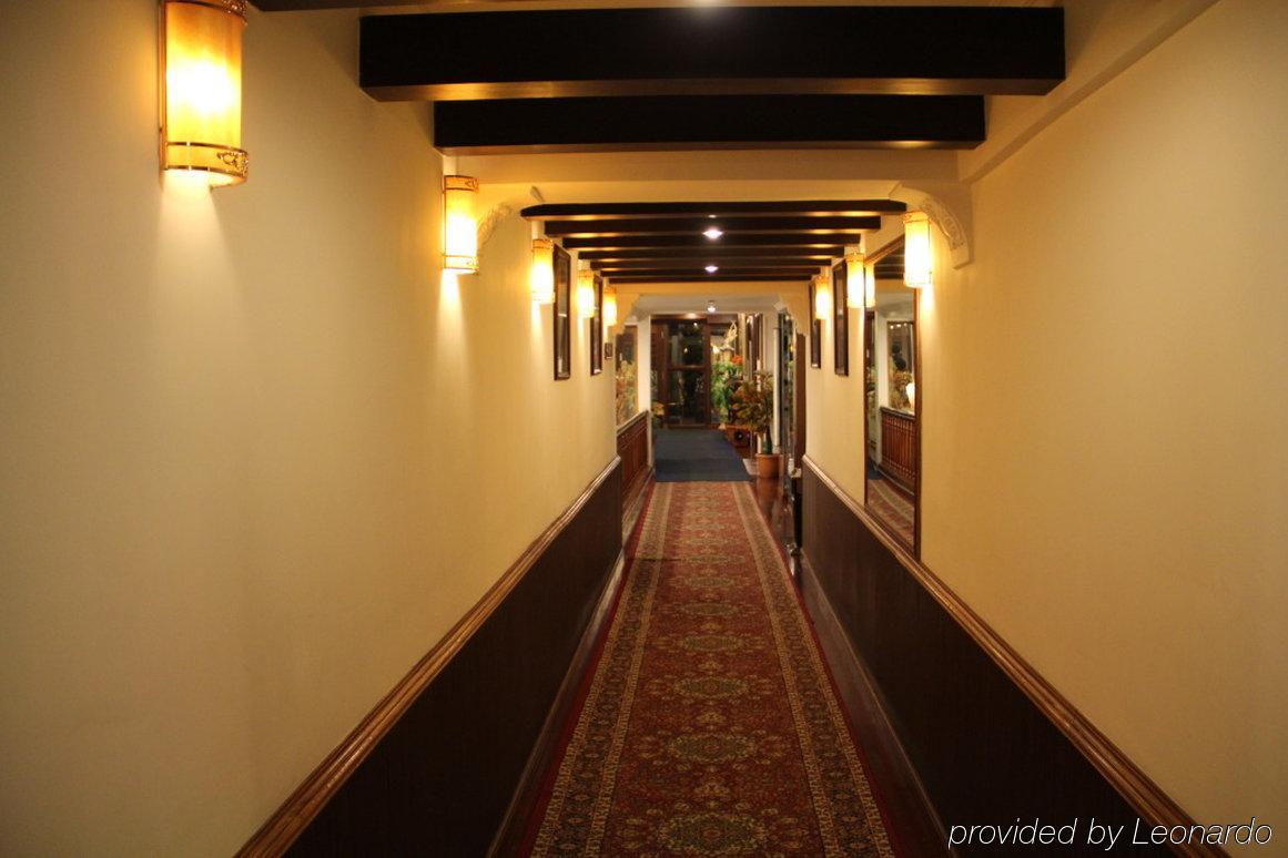 R.J.Resorts Darjeeling  Dalaman gambar