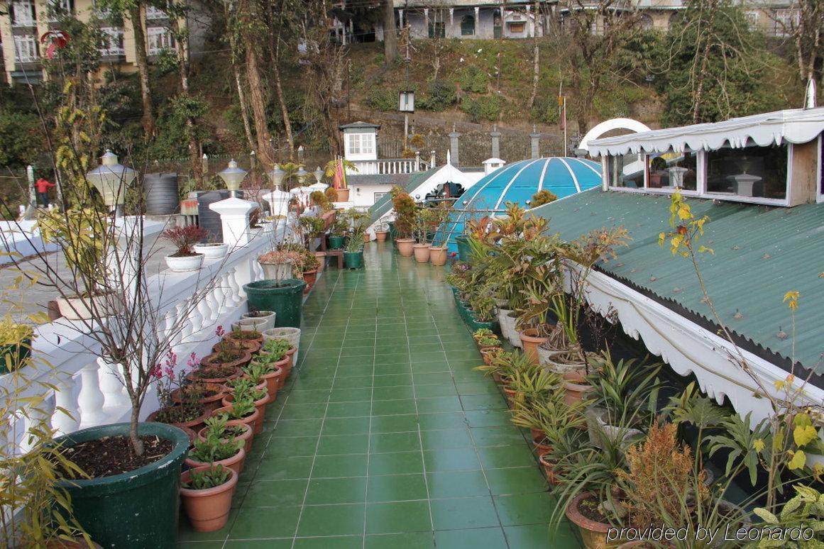 R.J.Resorts Darjeeling  Luaran gambar