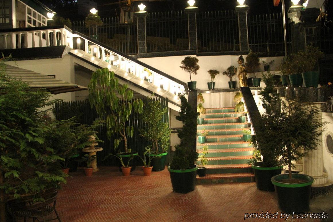 R.J.Resorts Darjeeling  Dalaman gambar