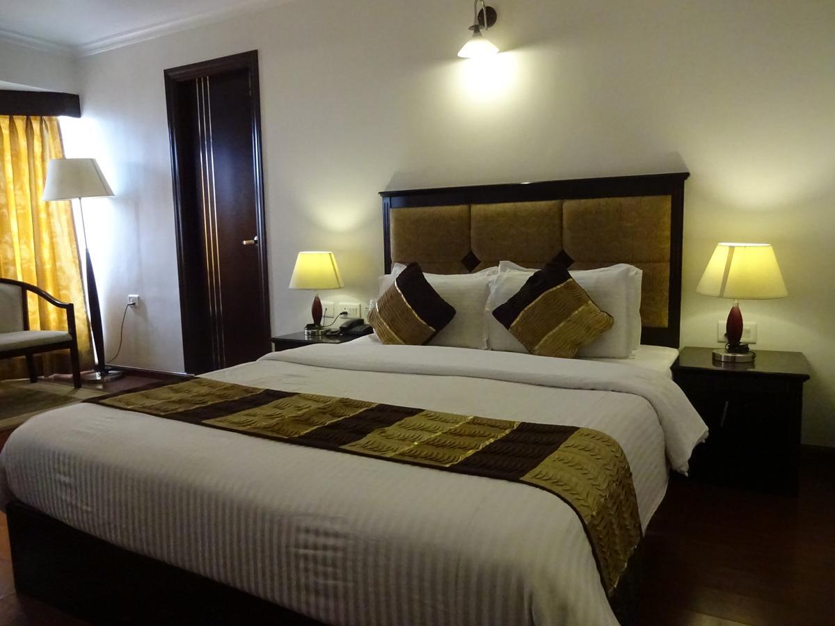 R.J.Resorts Darjeeling  Luaran gambar