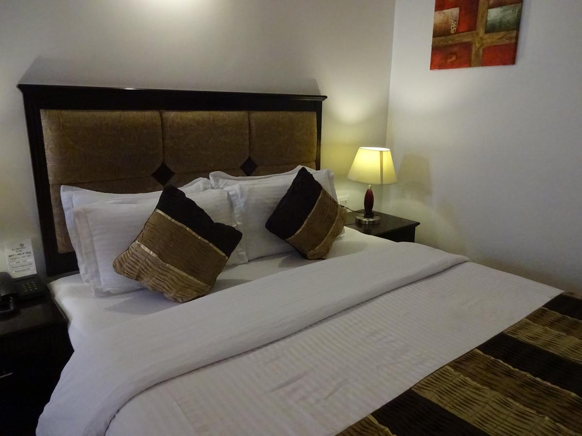 R.J.Resorts Darjeeling  Luaran gambar