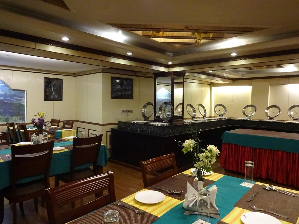 R.J.Resorts Darjeeling  Luaran gambar