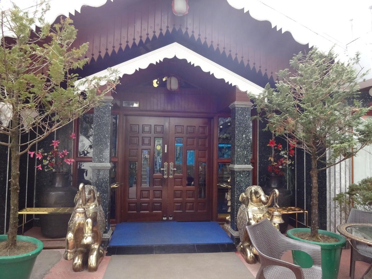 R.J.Resorts Darjeeling  Luaran gambar